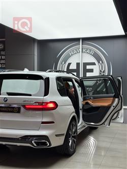 بي ام دبليو X7